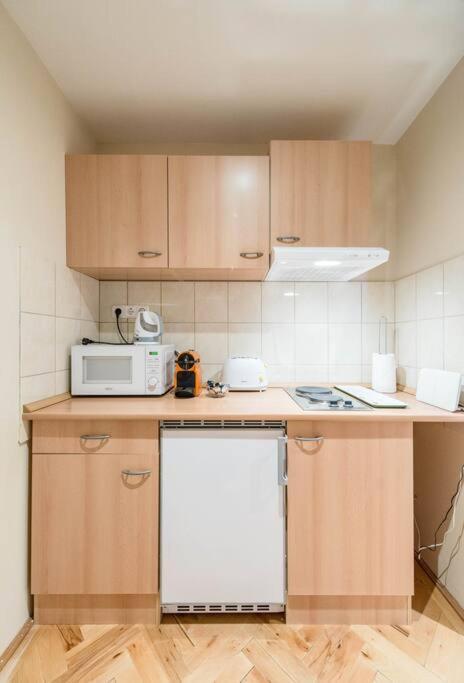 Venus Apartments - Renate Budapest Luaran gambar