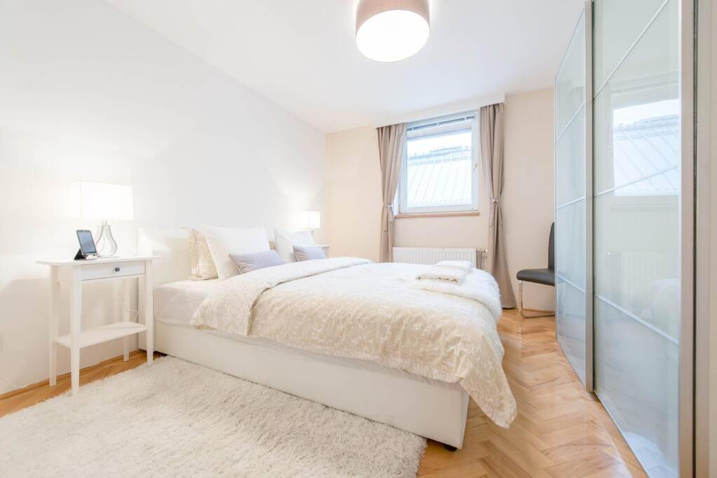 Venus Apartments - Renate Budapest Luaran gambar